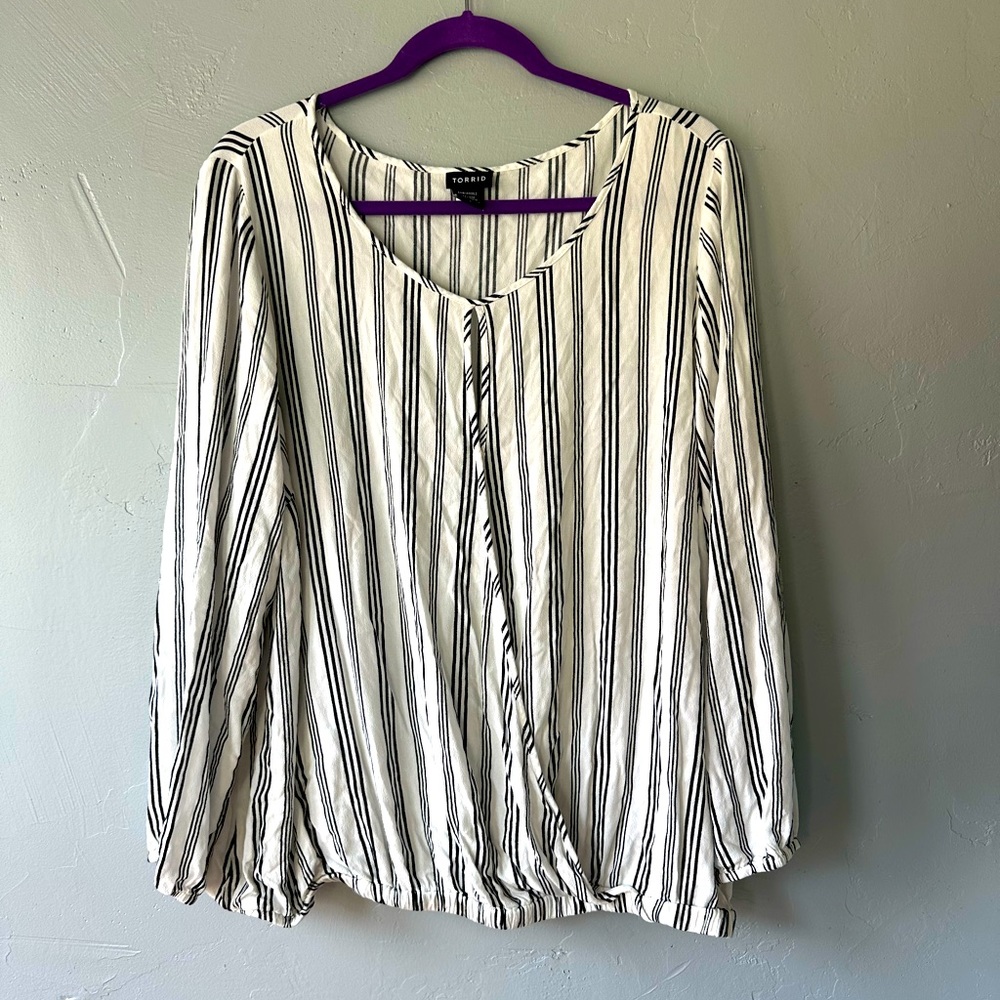 Torrid blouse, white with black pinstripes, size 2X